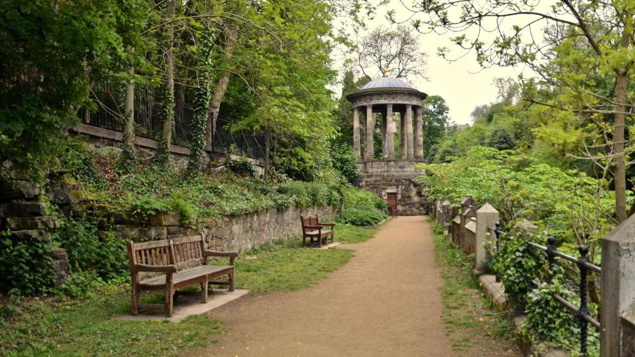 Historic Dean Village Treasure, Sleeps 4 Edimburgo Exterior foto